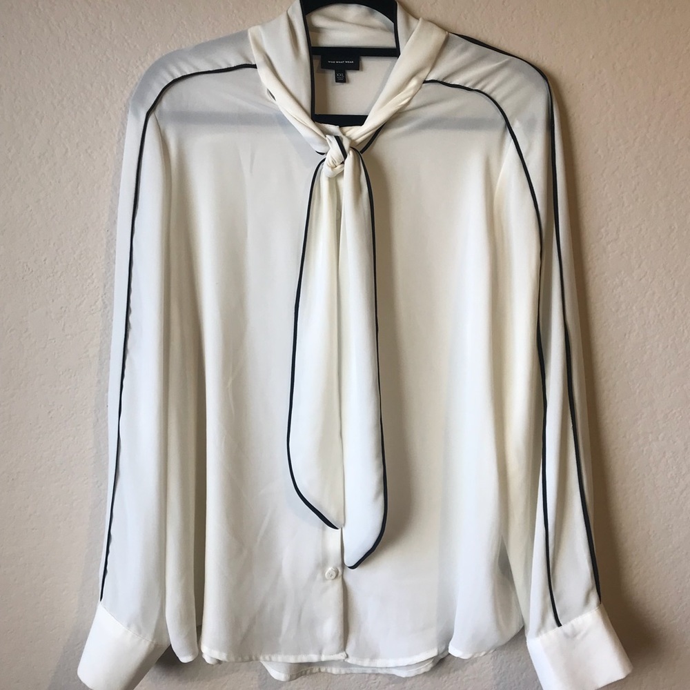 Who What Wear Tie-neck Cream Blouse